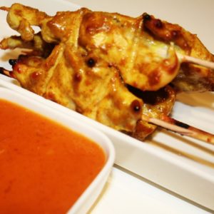Brochettes de poulet sauce satay