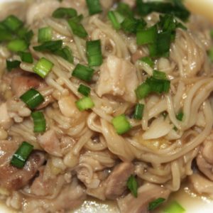 enokis sautes a l ail et au poulet 13 1024x700 1