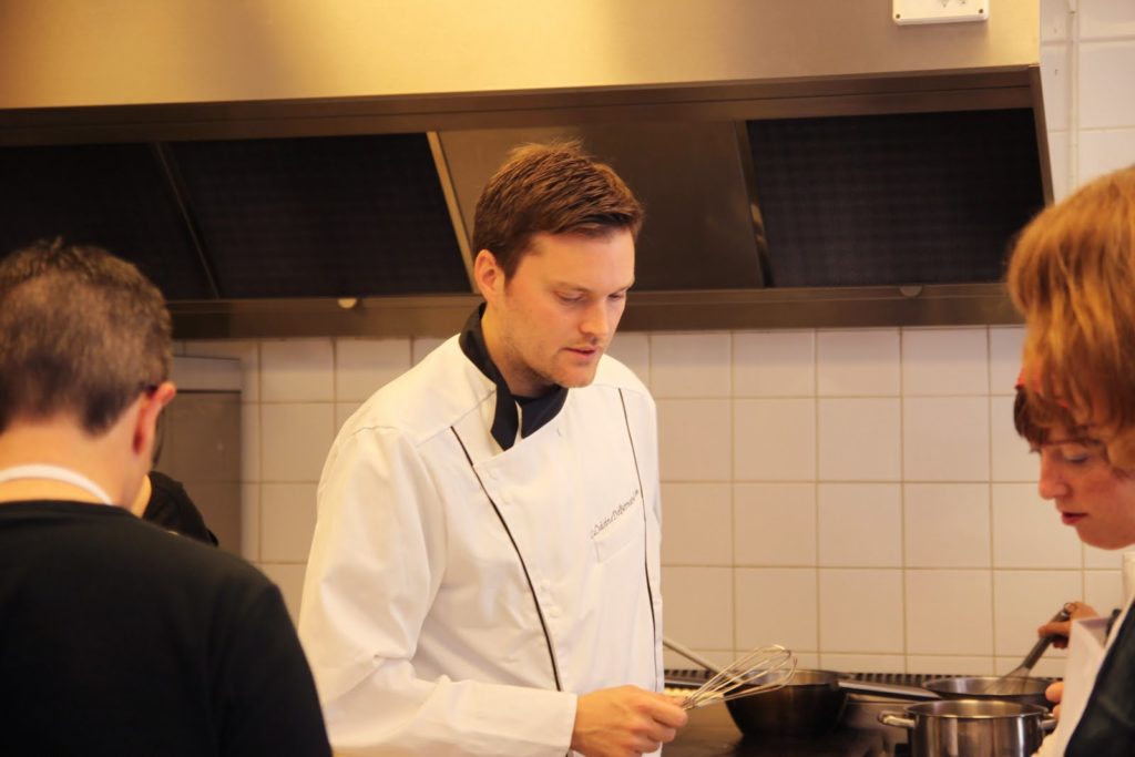 L atelier de bernard chez les reines