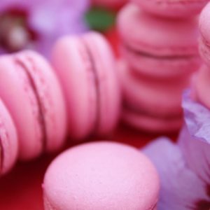 macarons framboises chocolat blanc 15 698x1024 1