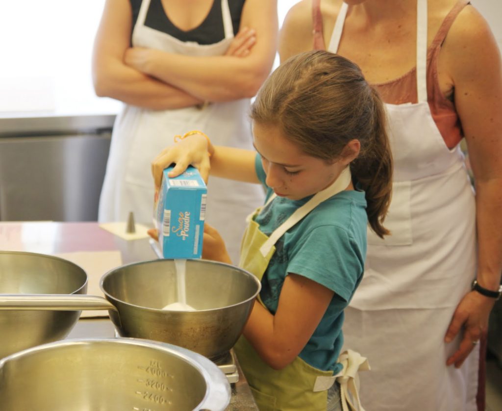 L atelier de bernard chez les reines les macarons