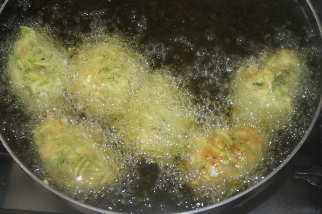 AAA57F56 B24B 449D ABD0 5F6001C30AE5