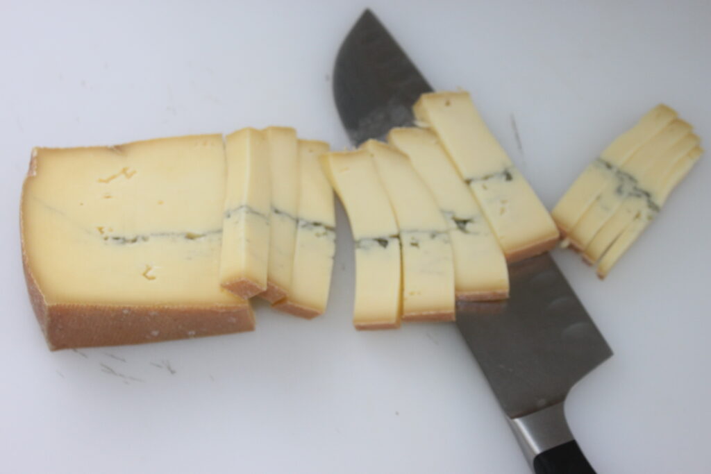 744DC8AF 396E 49A0 9A11 297D58B3502F