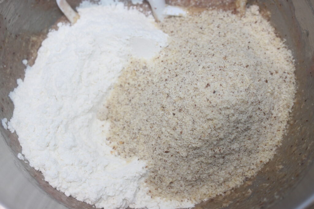 7DC59A25 B4D4 45A2 B581 C4F9EDB637D5