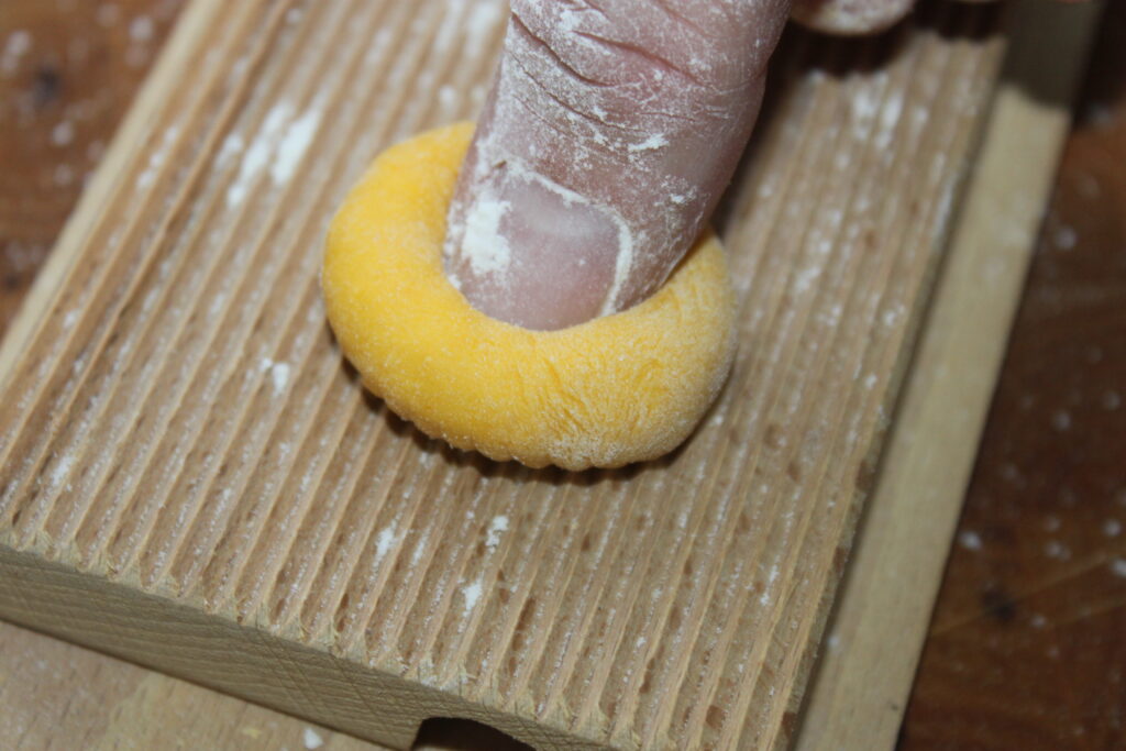 1F642AD8 A5EF 4A43 B025 A7CDBBF0E7F1