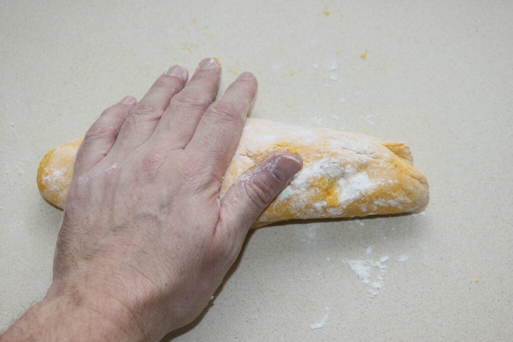 212546AC 9BD1 4A7B B8ED 7B6192E75F21