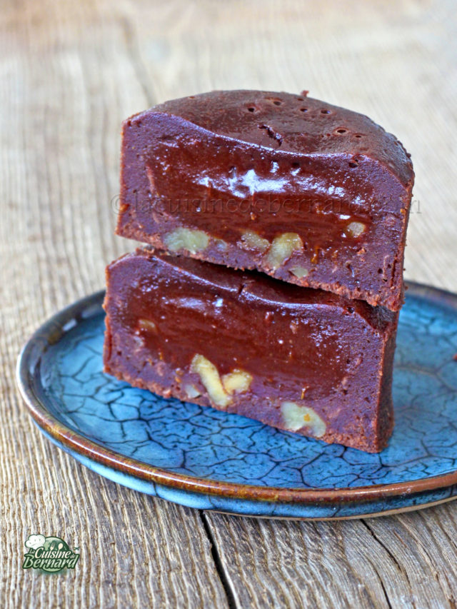 MI-CUIT AU CHOCOLAT ORANGE ET NOIX