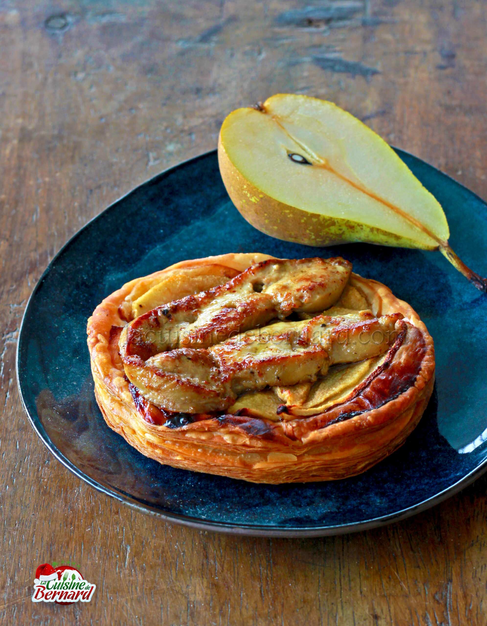 Tarte feuilletée poire et foie gras poêlé